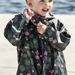 CeLaVi Mädchen Regenset Froschprinzessin Im Seerosenteich -Kindermode – Einfach machen. Celavi regenset frsoschteich 2 1280x1280