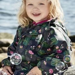 CeLaVi Mädchen Regenset Froschprinzessin Im Seerosenteich -Kindermode – Einfach machen. Celavi regenset frsoschteich 3 1280x1280