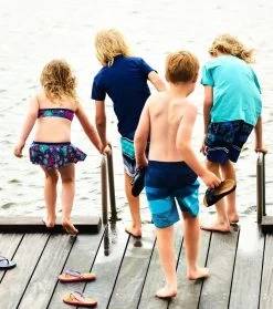 Color Kids Beach Shorts Badehose SVØMME Badeshorts -Kindermode – Einfach machen. color kids bademode neu 1280x1280 5