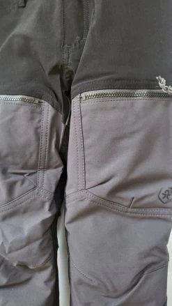 Color Kids Funktionshose Mit Verstärkungen Waldkinder Outdoorhose -Kindermode – Einfach machen. color kids outdoorhose 4 1280x1280